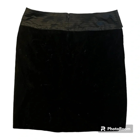 Behnaz Sarafpour for Target Juniors size 7 velvet mini skirt in black - Picture 2 of 5